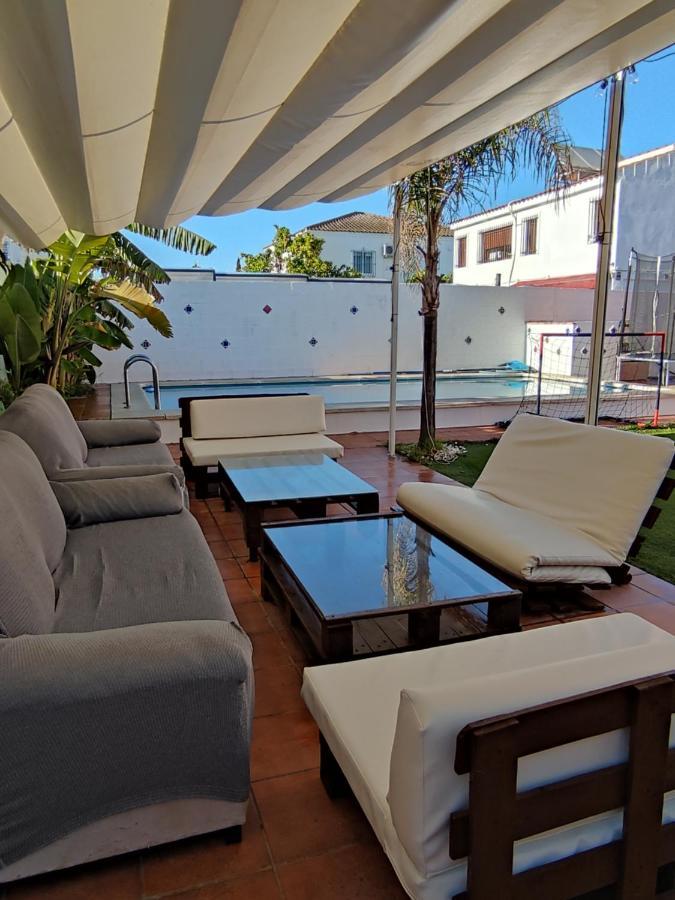 Apartamento Privado Con Piscina Y Jardin Compartidos. Hotel Valencina de la Concepción Exterior photo